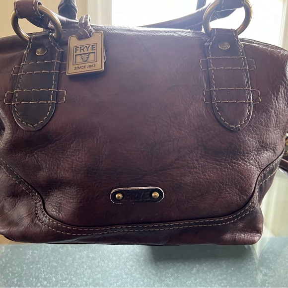 Frye leather Melissa satchel with shoulder strap. FR2027 - Picture 3 of 15